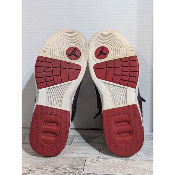 Nike Jordan Academy BG Youth shoes Size 5 Youth 5Y Black/Gym Red-White - Picture 5 of 8